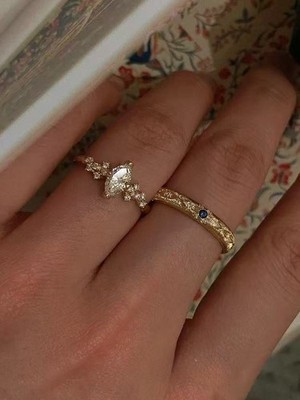 Vintage Gold Tone Marquise Crystal Ring Set Blue Accent Textured Band
