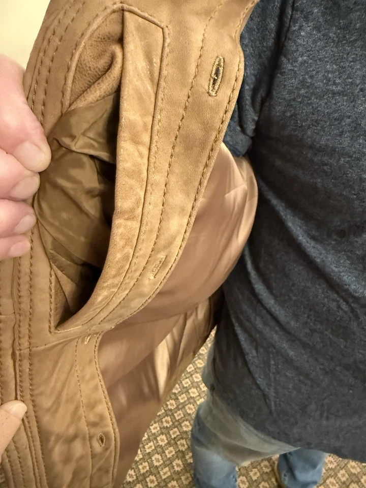 Andrew Marc Men’s Suede Coat - Image 4 of 4