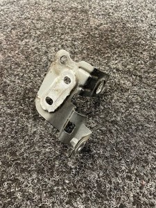 Volkswagen Touareg III 2020 Halterung Kotflügel 760821167 OOT5245