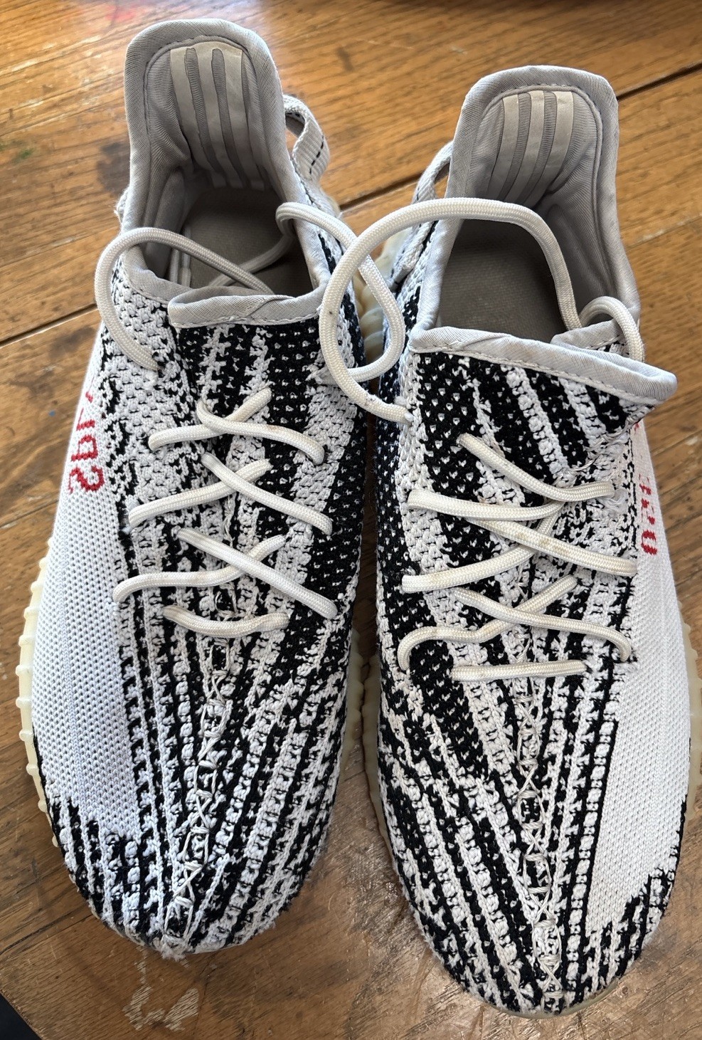 adidas Yeezy Boost 350 V2 “Zebra” – Men’s 7 – Pre-Owned – Read