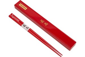 Supreme FW23 Red Plastic Reusable Chopsticks Set w/ Case 8 in (FW23A37)