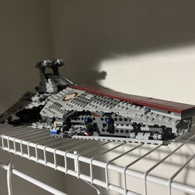 LEGO Star Wars: Venator-Class Republic Attack Cruiser (8039)