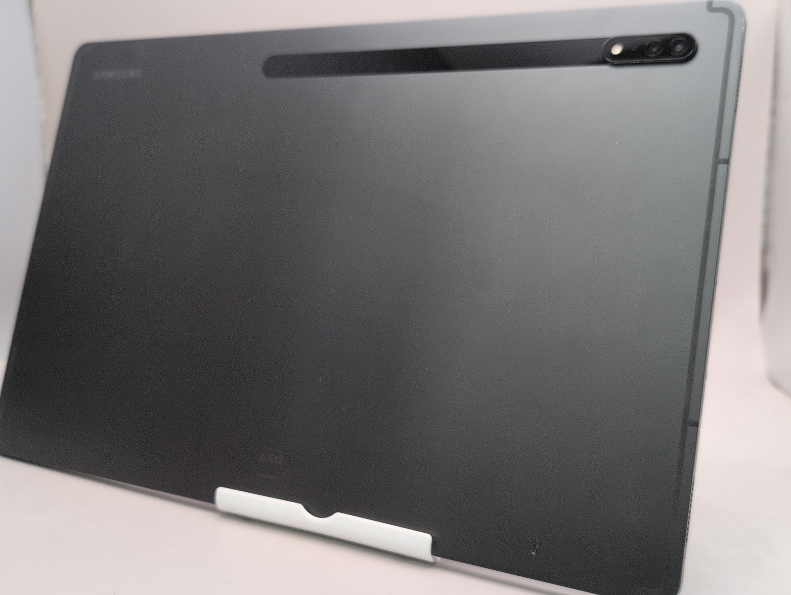 Samsung Galaxy Tab S8 Ultra (Wifi) 256GB Graphite WIFI Only 14.6 Inches W093251