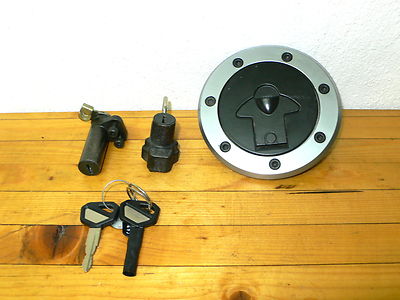 Kawasaki GPZ 1100 Horizont ZXT10E Schlosssatz Tankschloss usw.