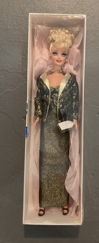 Barbie One of a Kind Joshard Originals Fashion Custom Puppe & Outfit