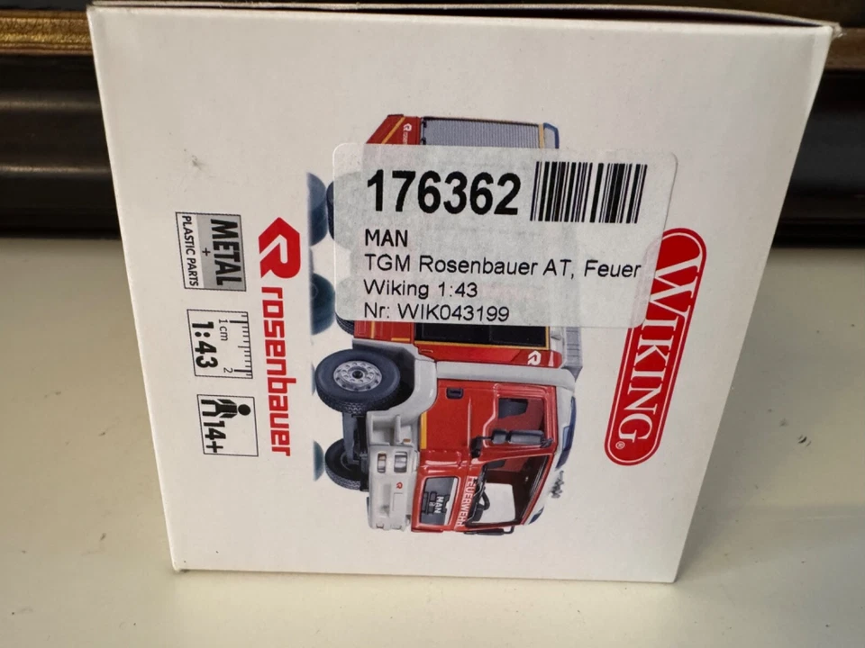 Viking WIK043199 MAN TGM Rosenbauer AT Feuerwehr Fire 1:43 - Image 3 of 4