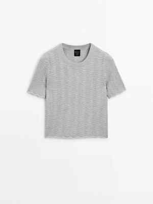 Massimo Dutti gewellter Strickpullover mit kurzen Ärmeln - STUDIO