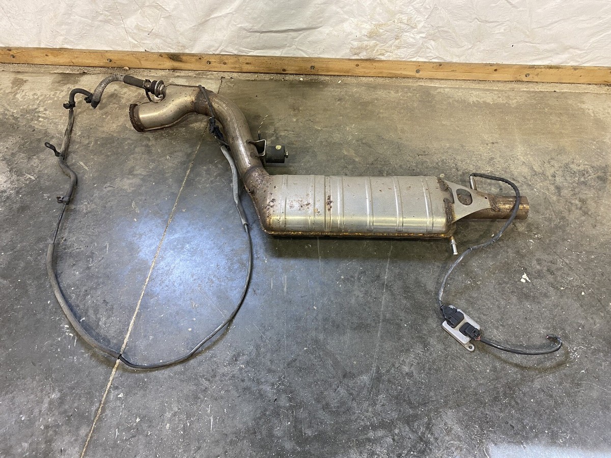 MERCEDES W251 ML350 R350 GL350 DIESEL EXHAUST MUFFLER PIPE CENTER 