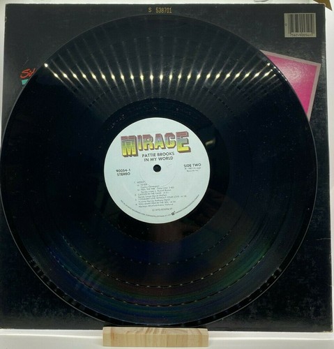 PATTIE BROOKS - IN MY WORLD - MIRAGE 90054 - VINYL LP - Picture 4 of 4