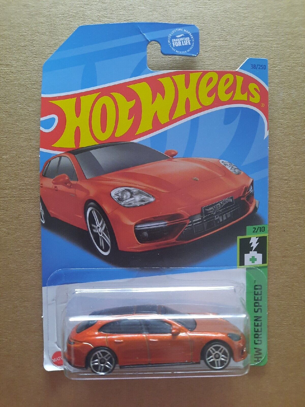 Carrinho Hot Wheels Porsche Panamera Turbo Sport Azul em Promoção na  Americanas