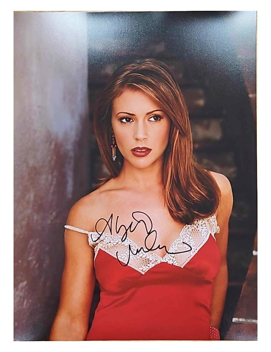 Phoebe Watch Charmed Original Charmed 16x12