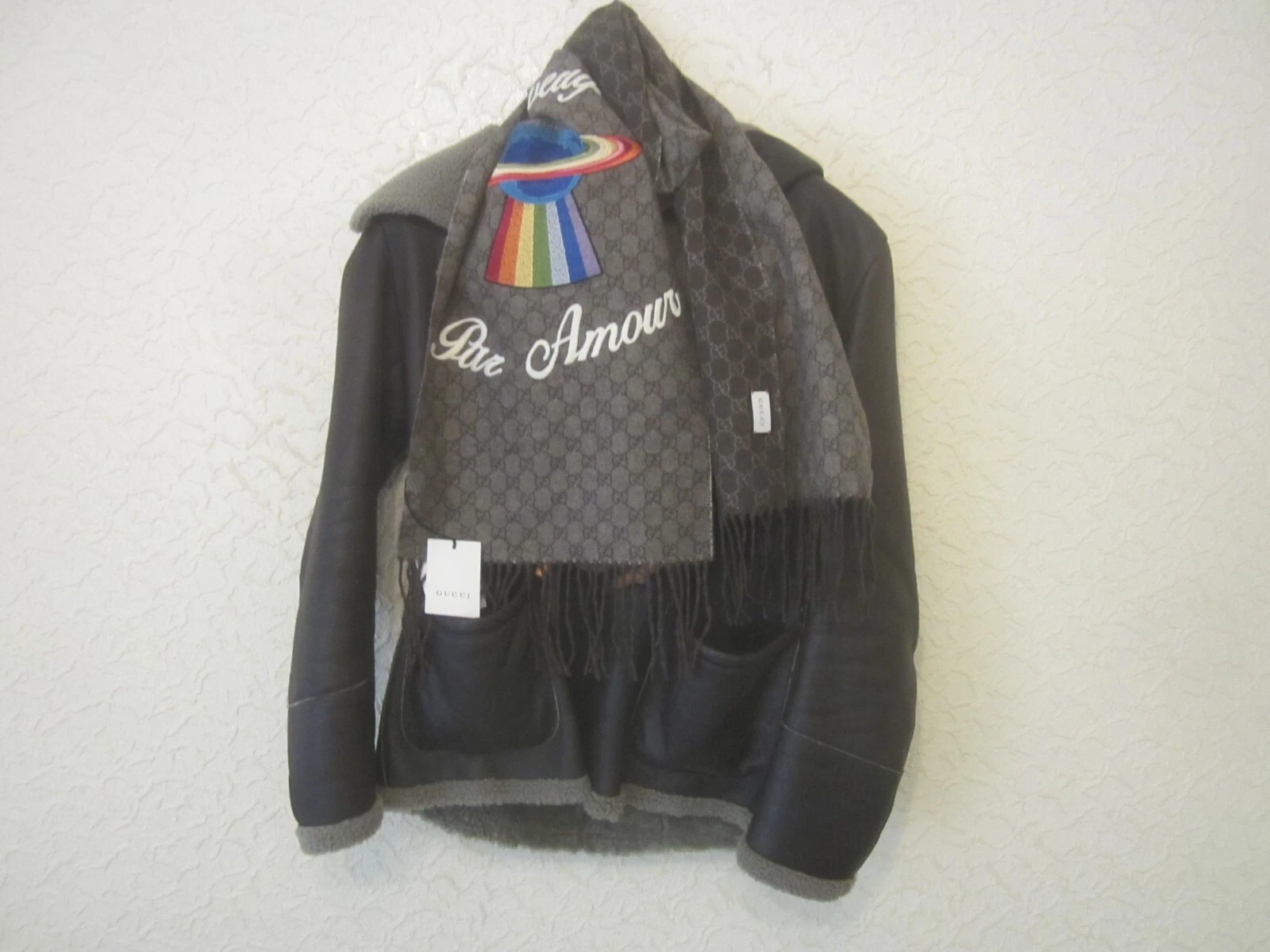 Écharpe homme Gucci soie cachemire mélange détail brodé