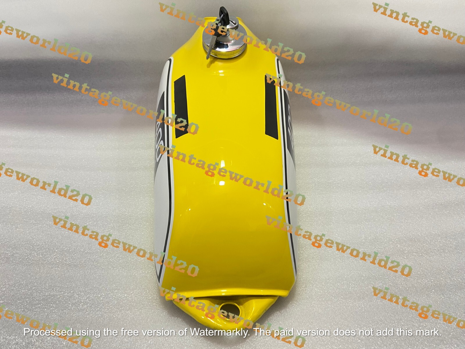 YAMAHA 250 DT / 400 DT Enduro 1975 to 1977 Yellow Painted Steel Fuel