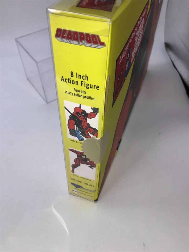 Diamond Select Legendary Marvel Super-Heroes Deadpool Edición Limitada. Juego de coleccionista Foto 4 de 4