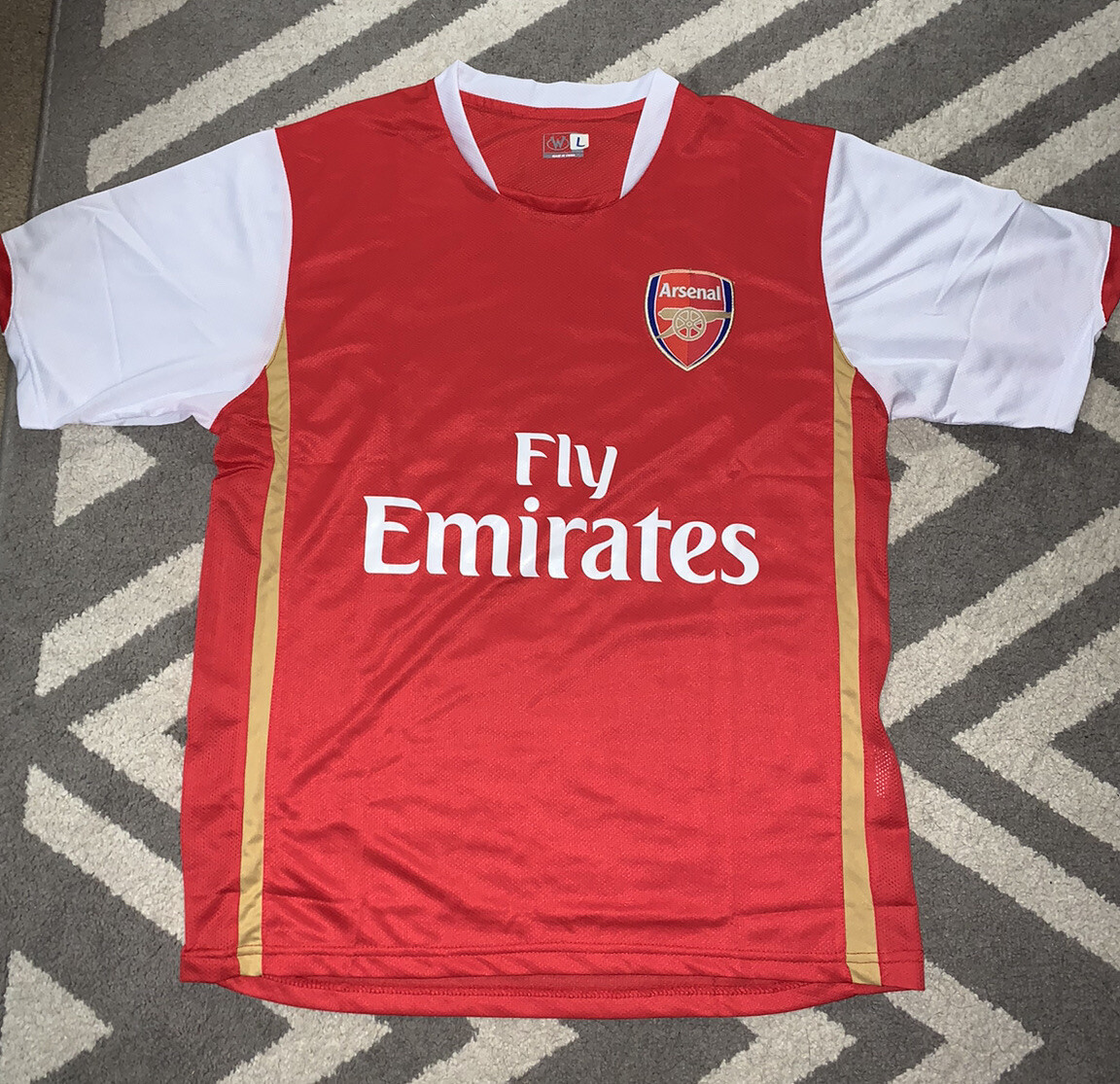 ARSENAL SOCCER HOME JERSEY SIZE XL (FITS LIKE L) FOOTBALL