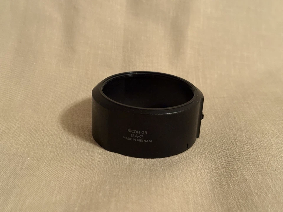 Adaptador de lente Ricoh GA-2 para GR IIIx para filtro o lente de teleconversión GT-2 Foto 3 de 3