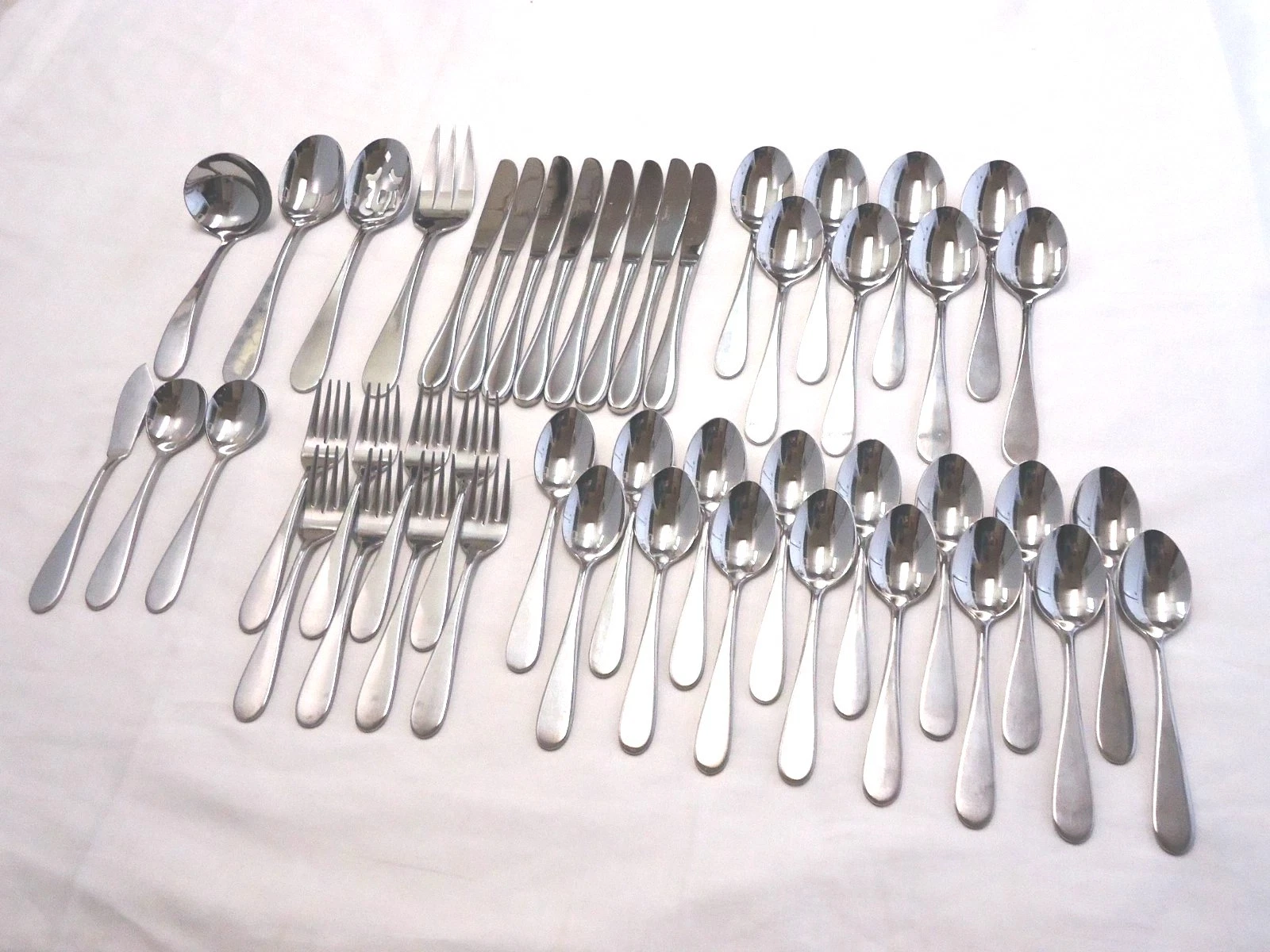 ROGERS SRB214 STAINLESS FLATWARE 47-PIECES