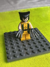 LEGO Wolverine Minifigure - 6866 Marvel X-Men - Chopper Showdown
