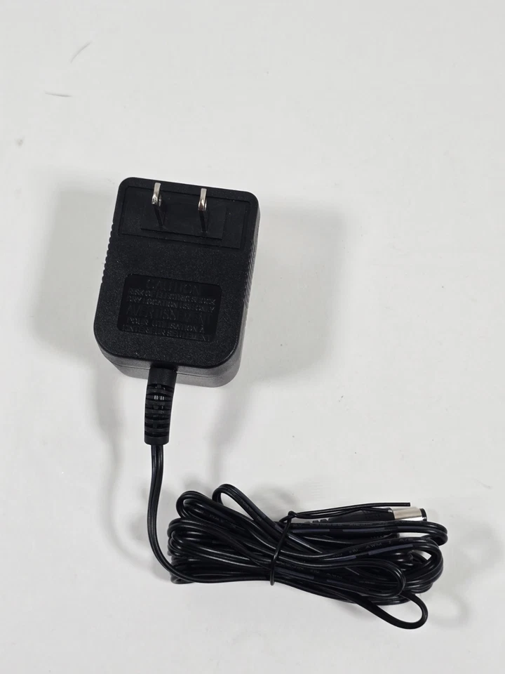 Adaptador de corriente alterna de 7 V para reloj Insignia #GPU350700450WAOO T30 Foto 4 de 4