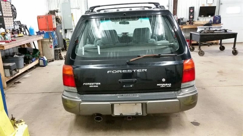 Juego de tuercas Subaru Forester 1998 1999 2000 2001 2002 Foto 4 de 4