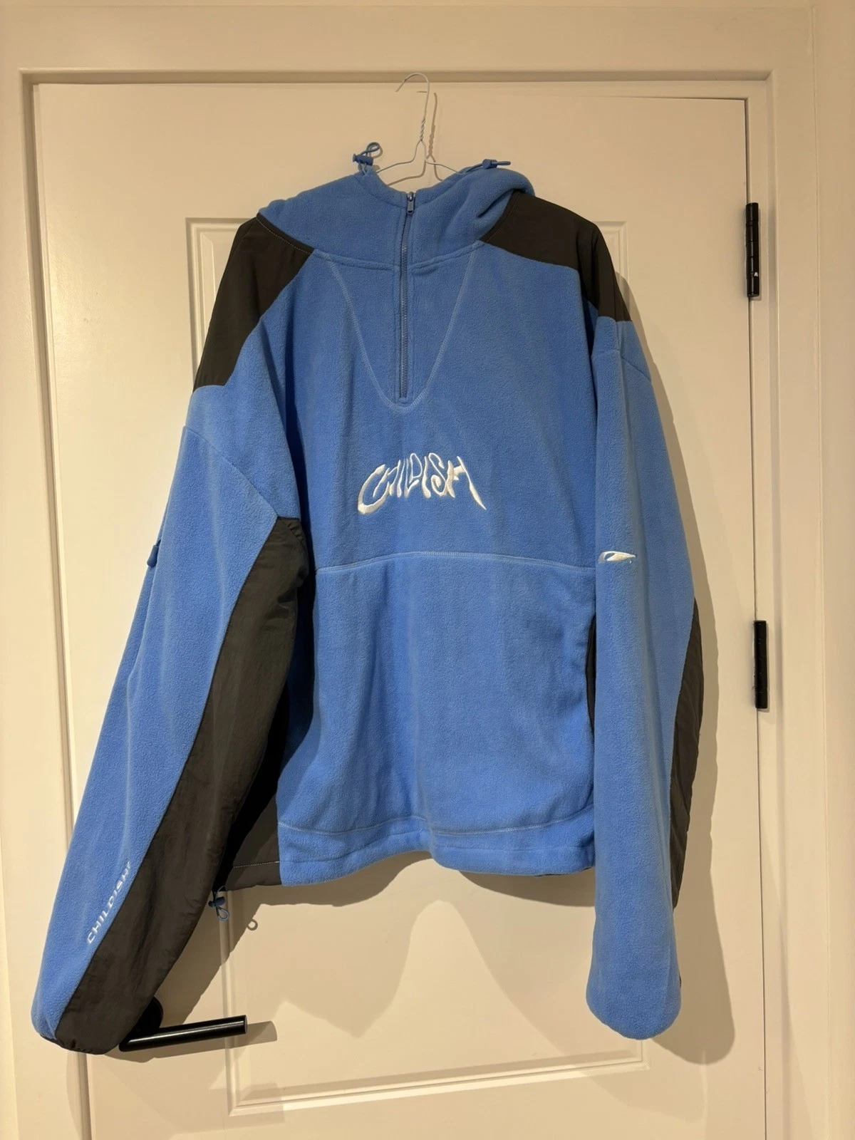 Childish TGF Bro Chil Tec Blue Fleece Hoodie size XL brand new with tags
Opens in a new window or ta