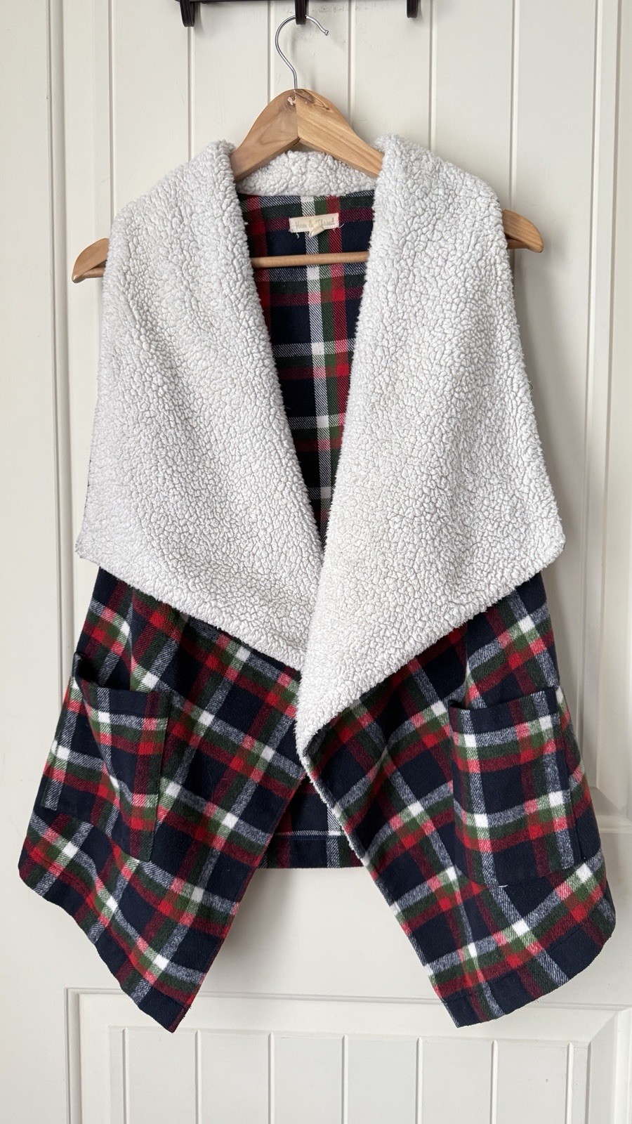 Hem & Thread Sherpa Faux Fur Vest Womens Sz S/M P… - image 1