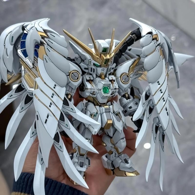 MGSD Wing Zero Snow White Ew Angel Version Spray Painted Plastic