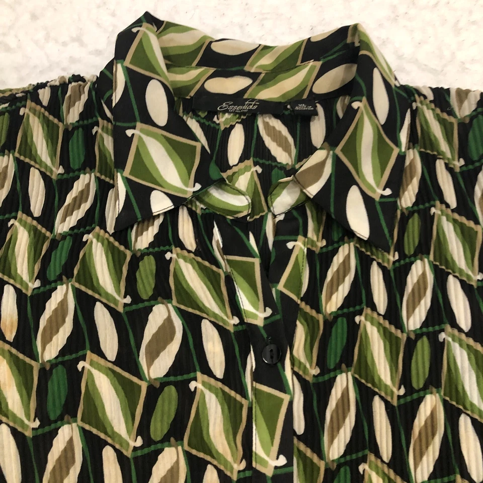 Blusa feminina Essentials by Milano tamanho XL geométrica com botões mangas 3/4 nova sem etiquetas - Imagem 2 de 4