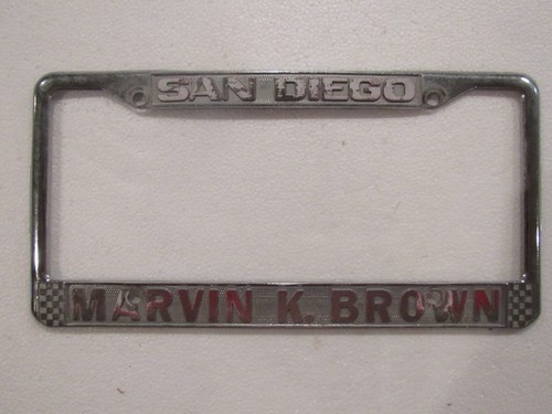 Vintage San Diego Marvin K Brown Buick Dealership License Plate Frame Metal Rare - 第 1/1 張圖片