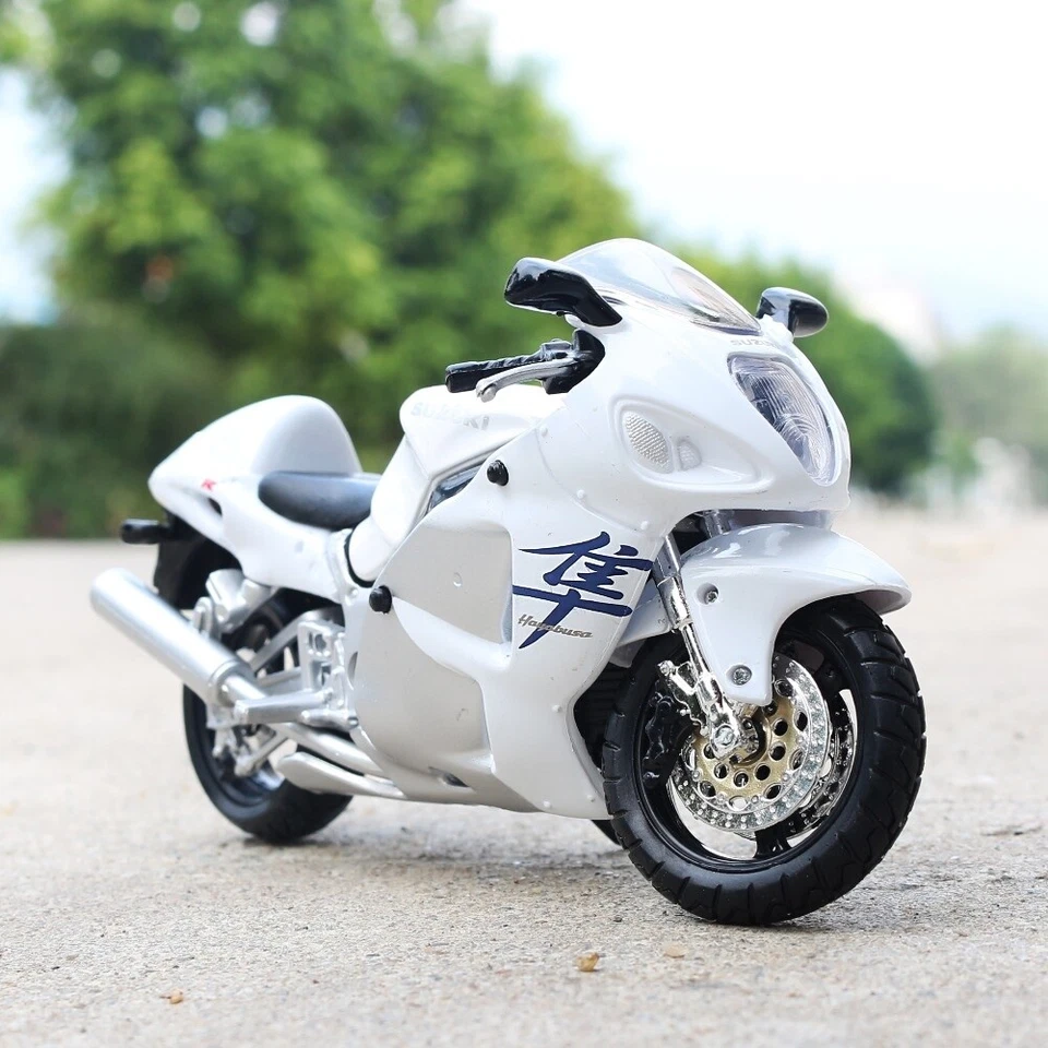 Maisto 1:18 SUZUKI GSX 1300R Diecast Motorcycle Bike Model Toy Collection gift - Image 4 of 4