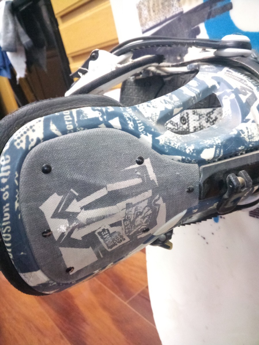 ROME AGENT SNOWBOARD CORROSION OF CORPORATE SIZE 151 CM WITH ROME AGENT SNOWBOARD CORROSION OF CORPORATE SIZE 151 CM WITH