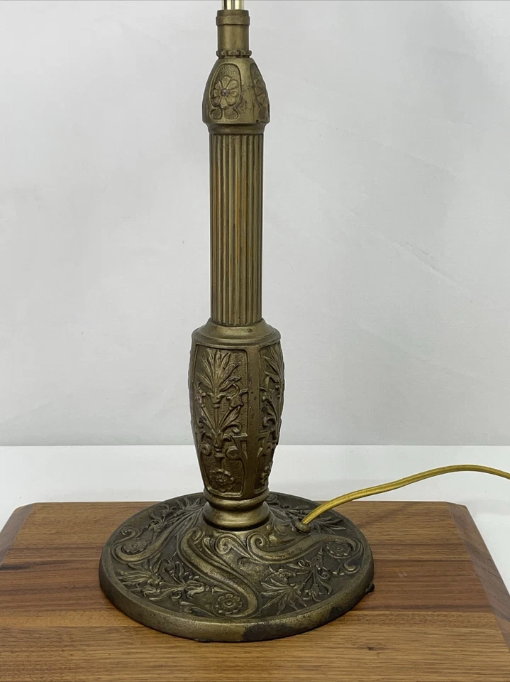 Lámpara de mesa antigua Arts & Crafts Nouveau Deco era Handel para pantalla de vitral Foto 4 de 4