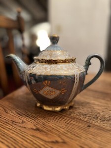 Vintage Unbranded Tea Pot Opalescent Mint With Gold Accents Excellent Condition