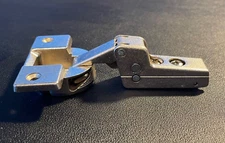 GRASS 1806 Cabinet Hinge – Slide-On | Self-Closing | Made in Austria | 1000 •NEW