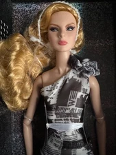 Integrity Toys Hello Lover Giselle NuFace Dressed Doll