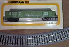 Bachmann HO Burlington Northern Green Box Car 553557 Two-Rail Analog