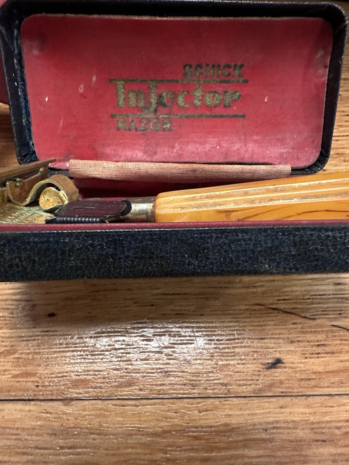 Schick Injector Razor Caramel Bakelite Handle Vintage With Case And Blades