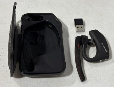 PLANTRONICS  VOYAGER V5200 SERIES Bluetooth Headset W/Charging Case/USB/Dongle
