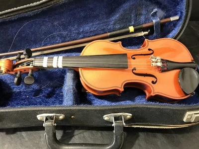Suzuki 1/16 violin with case pre-owned child sized - image 1 of 4