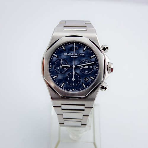 Girard Perregaux  Laureato Chronograph (Ref. 81020-11-431-11A)...