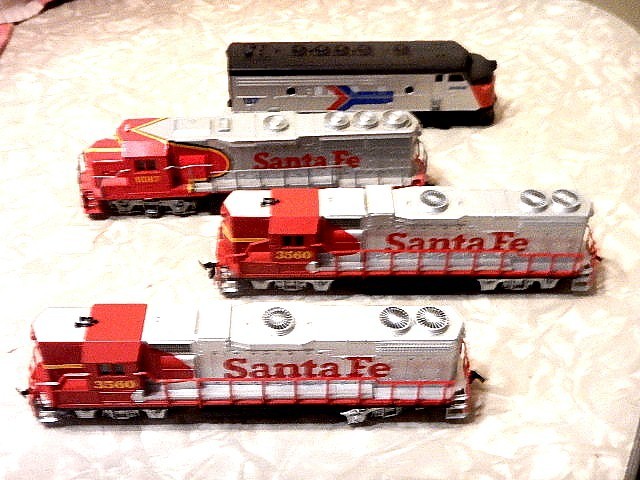 Locomotive Diesel LIFE-LIKE Santa Fe N°3560 – Voie HO, Analogique, Très Bon état
