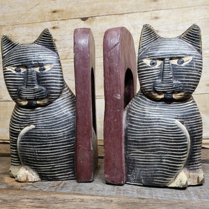 Vintage-Hand-Carved-Painted-Kitty-Cat-Wood-Bookends-Wooden-Carving-Feline-Decor