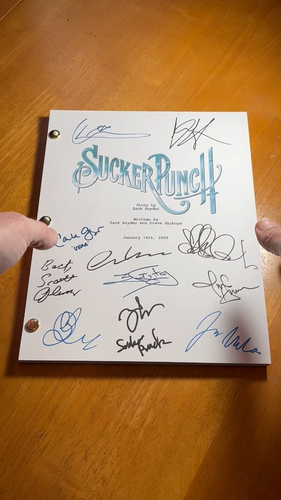 Sucker Punch Skript signiert - Autogramm Nachdrucke - Video 1 von 1