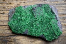 Uwarowit, grüner Granat