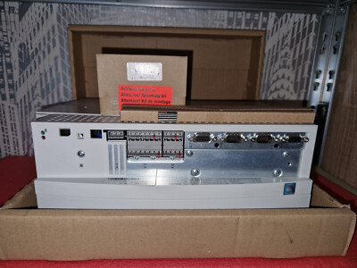 Lenze Frequenzumrichter Servoregler   EVS9325-ES  33.9325SE.5B.21.  Neuwertig