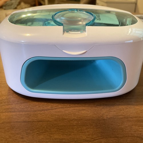 KISS Power File Nail File and Dryer All-in-One Nail Care Kit Rechargeable - Picture 2 of 7