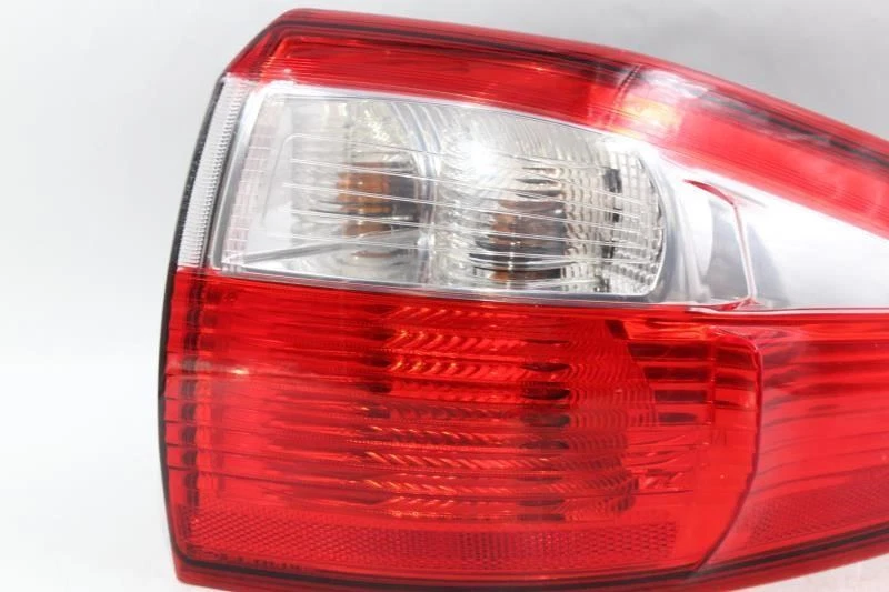 Panel exterior de cuarto de luz trasera para pasajero derecho compatible con Ford C-Max 2013-16 OEM 21062 Foto 2 de 4