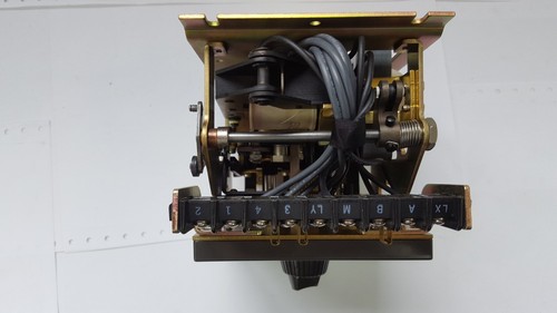 Danaher Controls HZ42A6A242 Microflex Counter 120VAC 50/60Hz 15A 240VAC 10A New - Picture 10 of 10