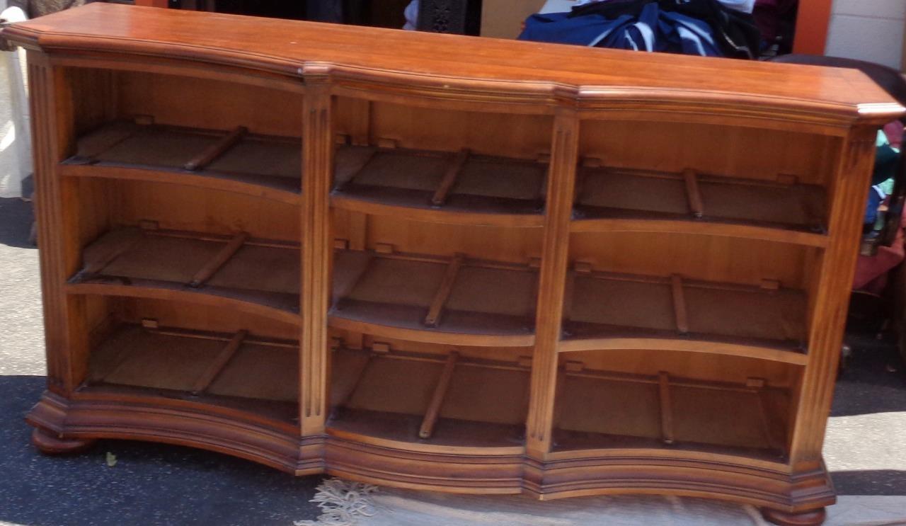 Ethan Allen Tuscany Solid Wood Serpentine Nine Drawer Dresser VGC