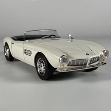BMW 507 Roadster Diecast Model Car 1:18 White Convertible Vintage Classic